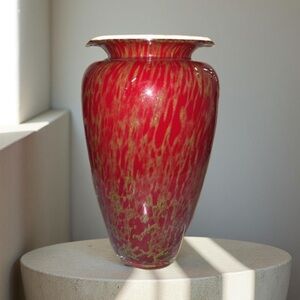 Tarnowiec Red & Gold Art Cased
Glass Vase Poland. 11 3/4"Tall Elegant Vasec